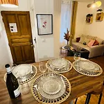 Apartment Le Petit Millesime - Homillesime